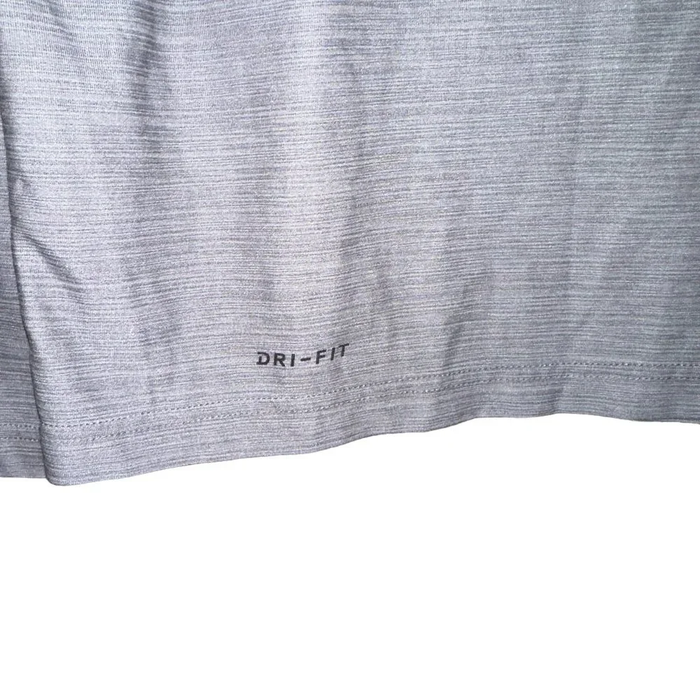 Nike Men's Dri-Fit Quarter Zip Grey Pullover Lightweight‎ Jacket Size Medium